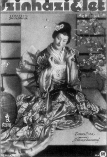 Pillangókisasszonyként a Színházi Élet 1934-es címlapján
