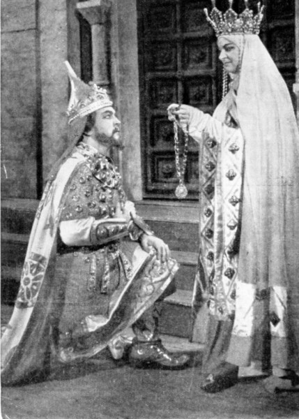 Az Igor herceg Jaroszlavnájaként Jámbor Lászlóval