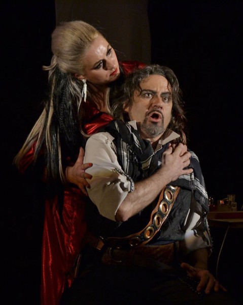 Delila és Sámson: Veress Orsolya és Marius Vlad Budoiu (fotó: Szabadi Péter / Kolozsvári Magyar Opera)
