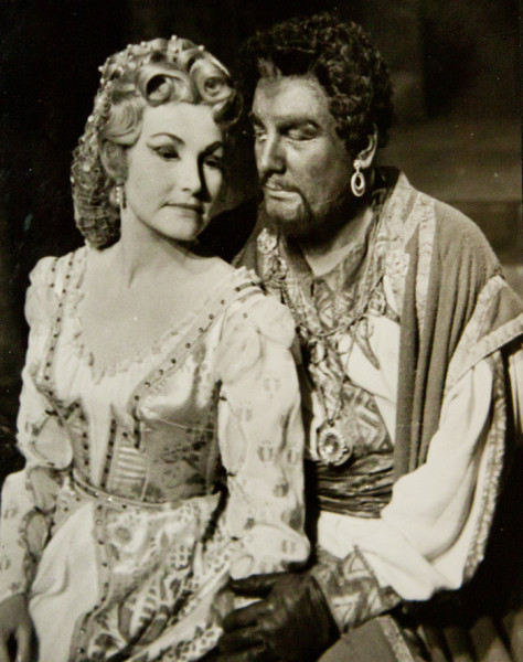 Az Otello Desdemonájaként Joviczky Józseffel
