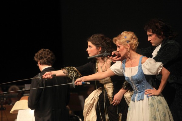 Jelenet az Operácska-sorozat Don Giovanni-előadásából (fotó: Bócsi Krisztián)