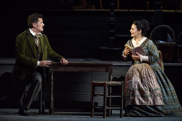 Mimi és Rodolfo: Lianna Haroutounian és Piotr Beczała (fotó: Bill Cooper / Royal Opera House)